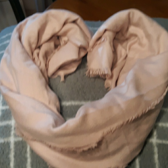 Scarf.🎫 - Picture 4 of 4